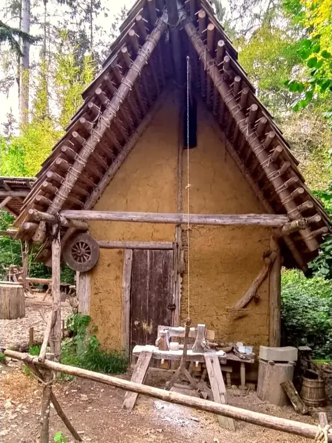 Ein Haus im Wikingerdorf von Ribe